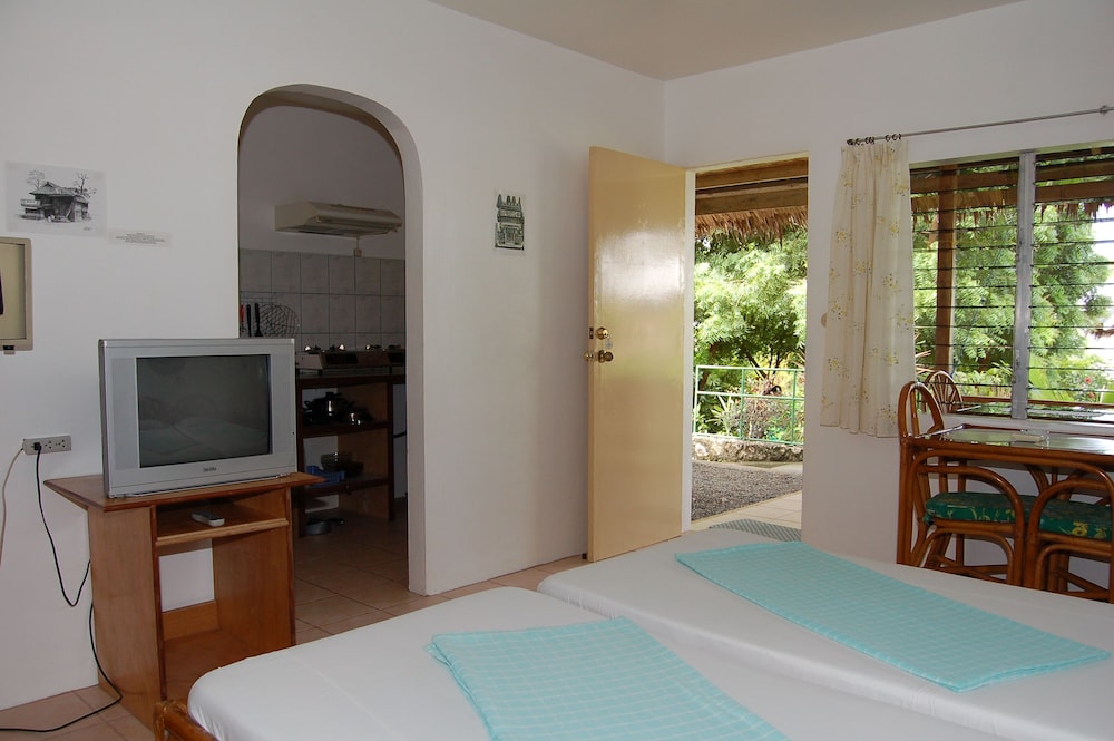 Marcosas Cottages Resort 28/68