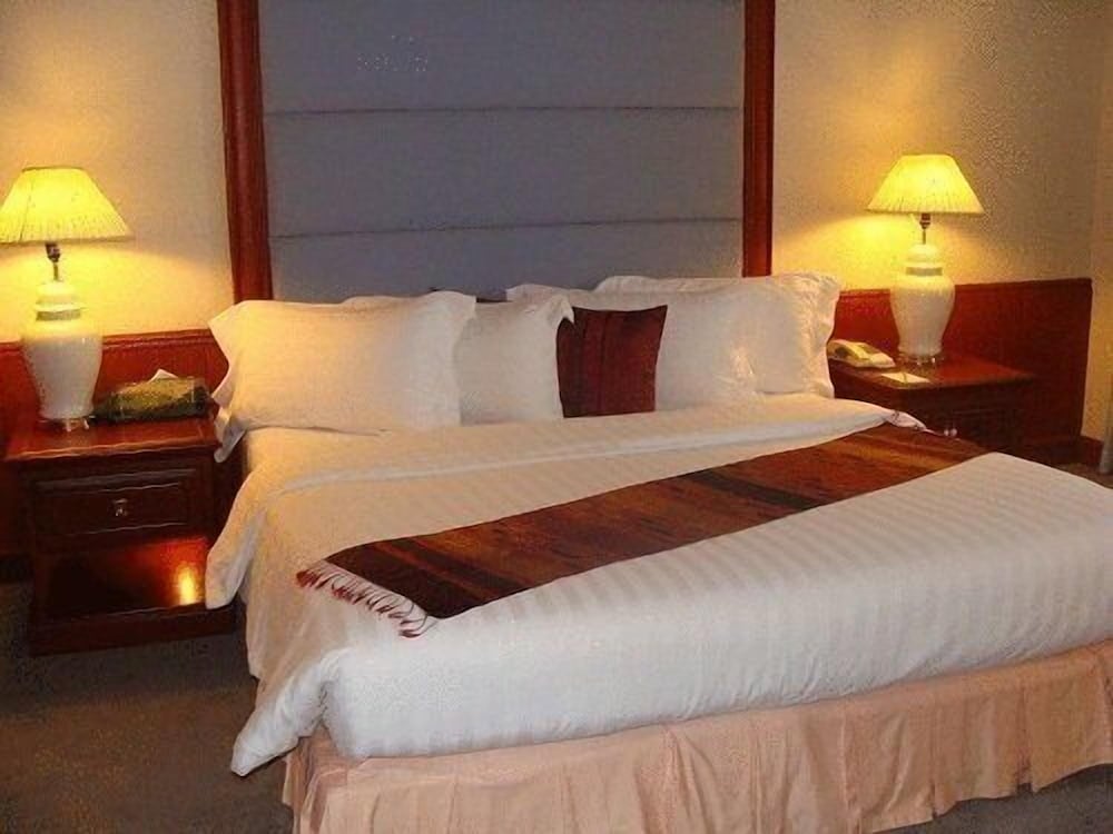 Charoenthani Khonkaen Hotel 33/56