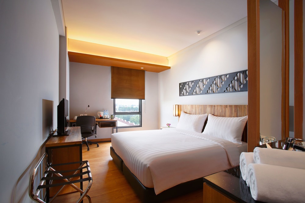 Batiqa Hotel Jababeka 21/60