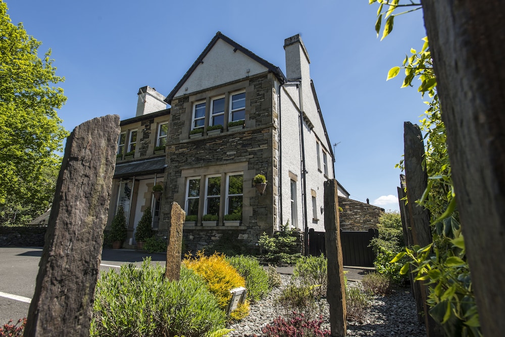 Windermere Suites 3/39