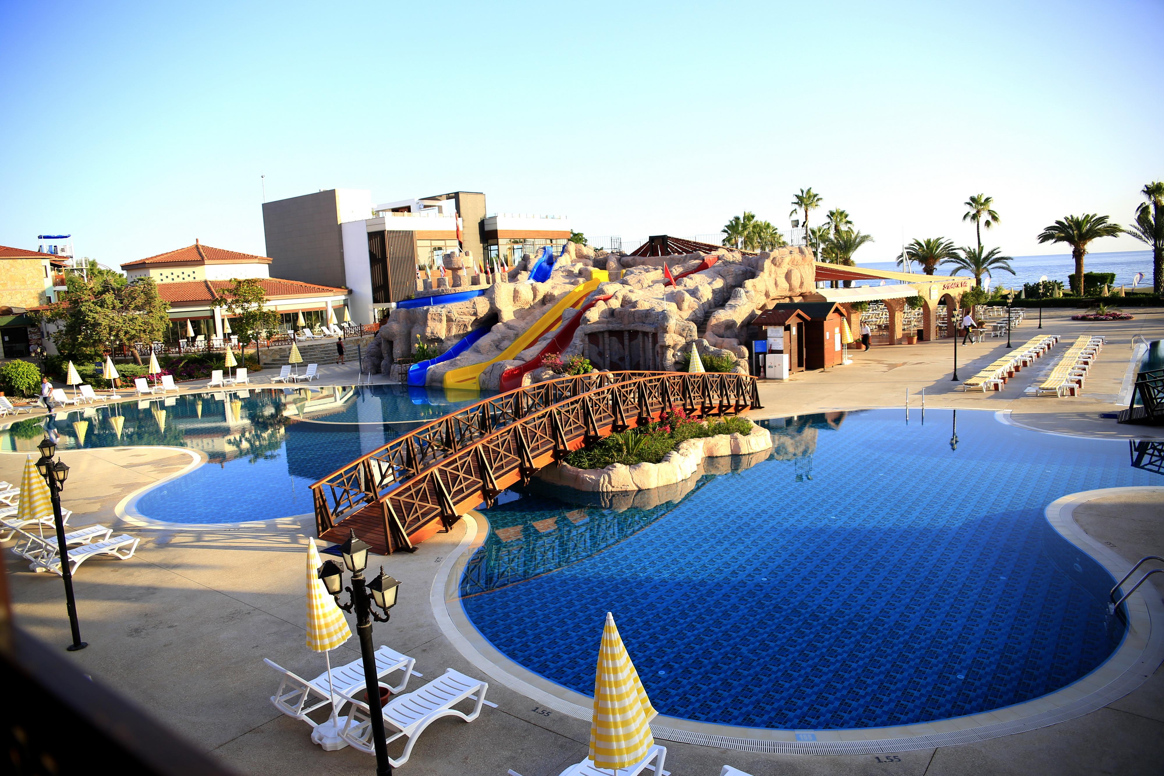 Gypsophila Holiday Village 11/17