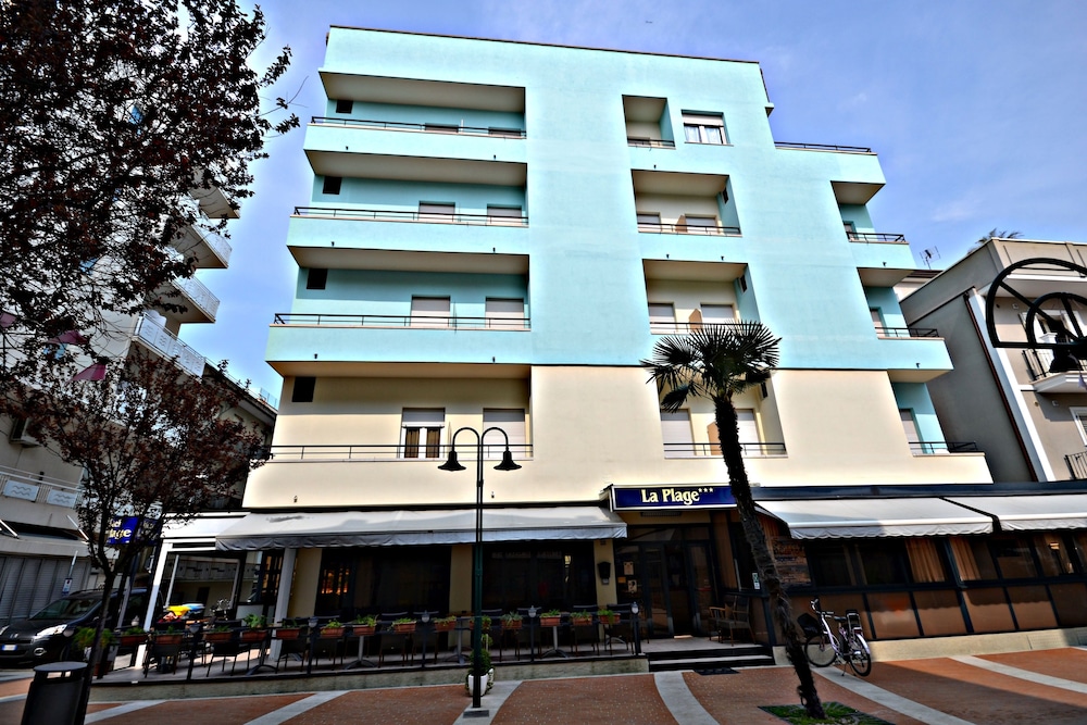 Hotel La Plage 1/44