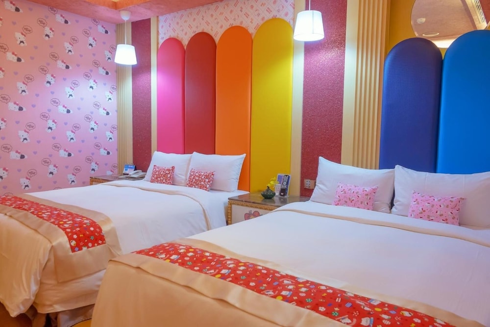 R7 Eco Hotel 5/33