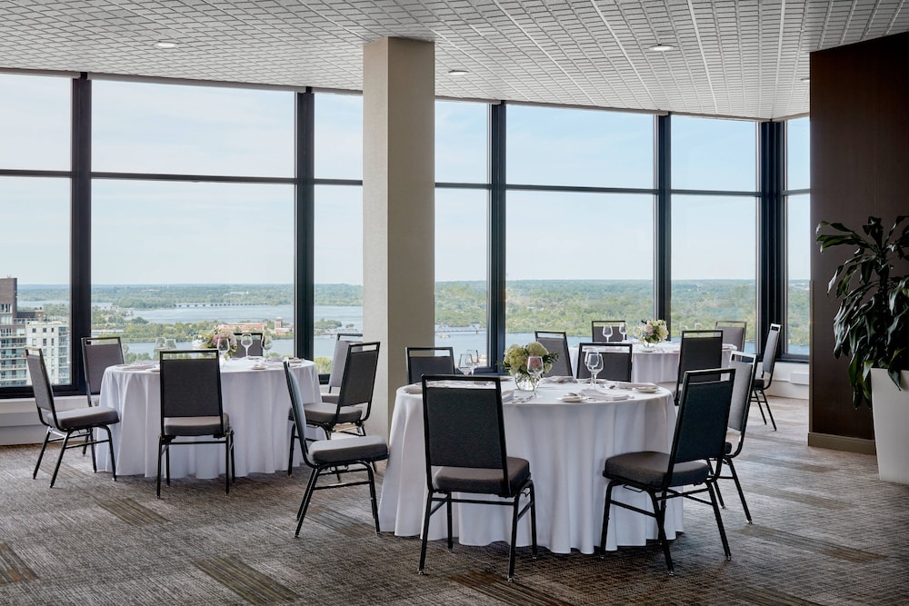 Delta Hotels Ottawa City Centre 37/60