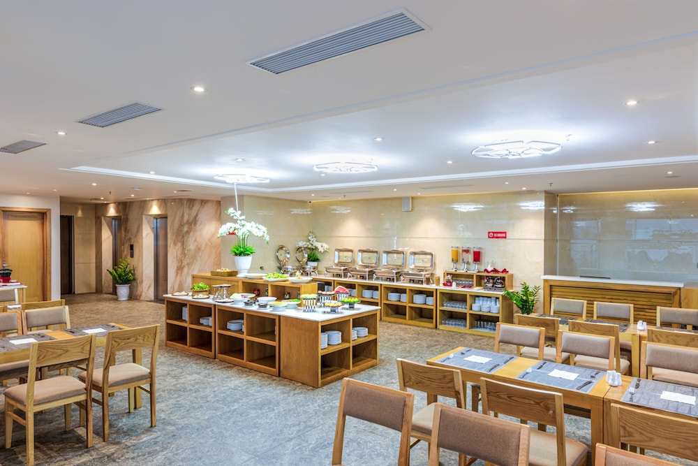 Greenery Hotel 58/62