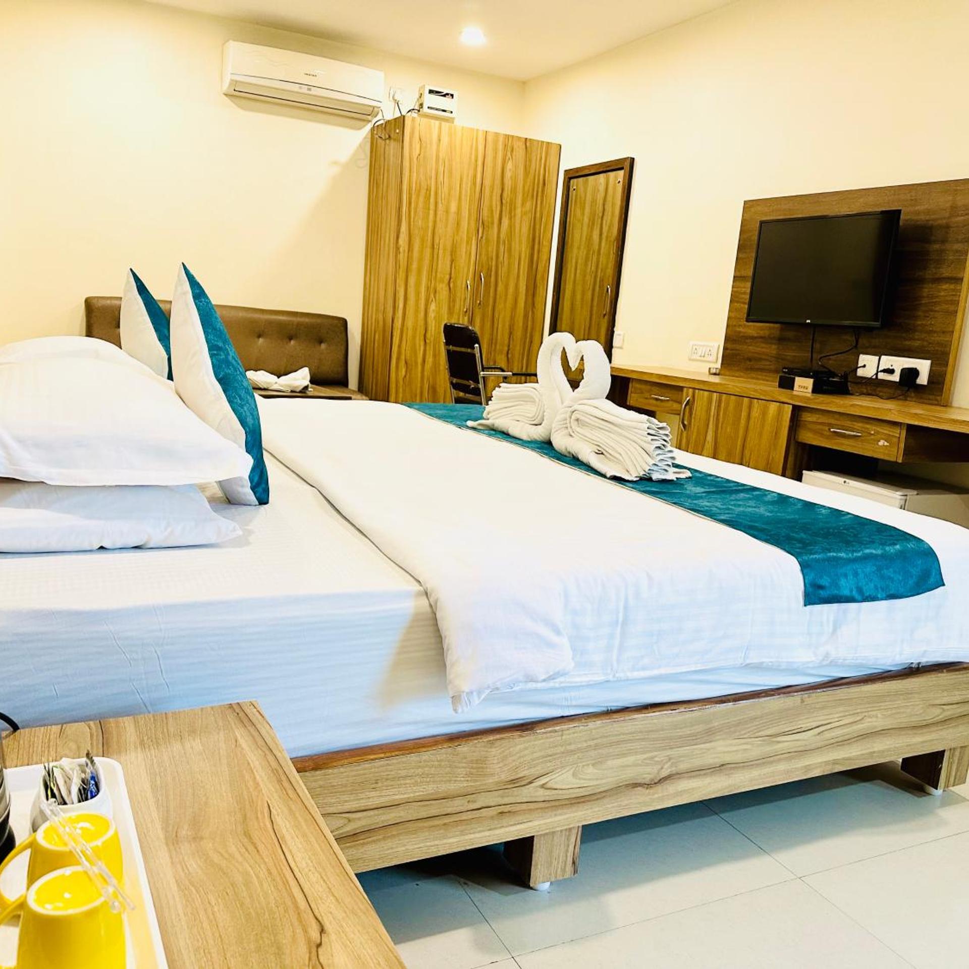 The Landmark Banjara Hills 19/28