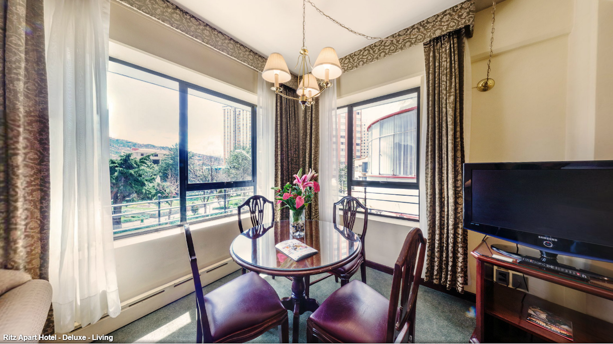 Ritz Apart Hotel 40/48