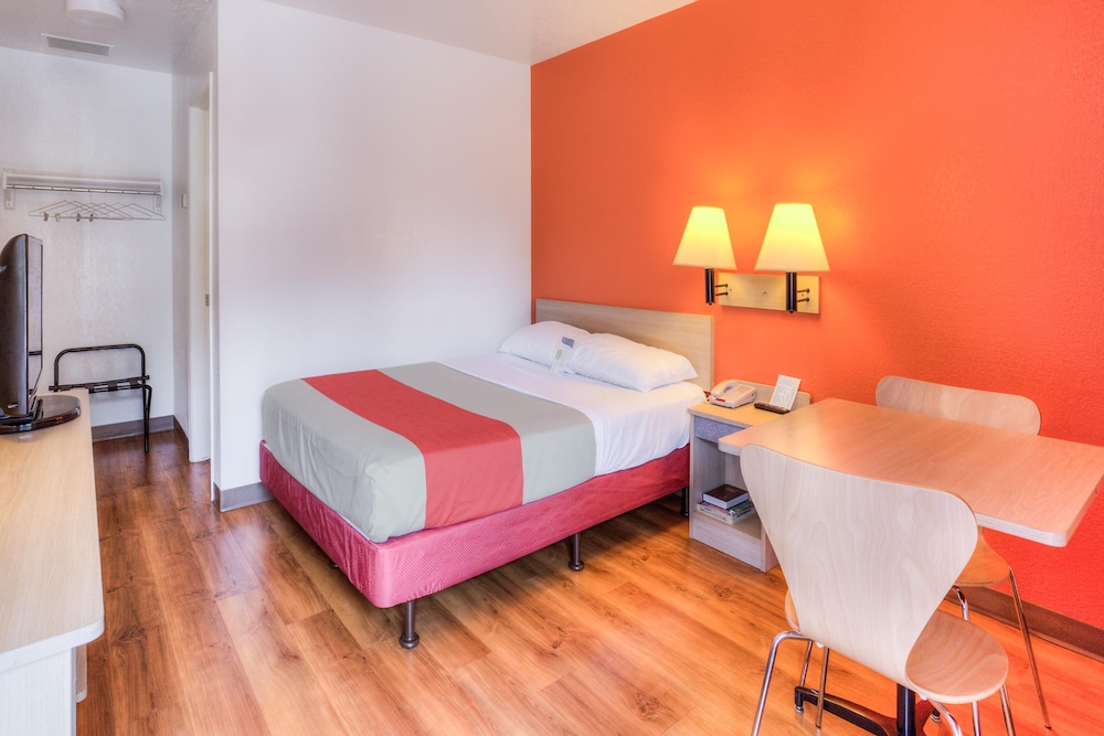 Motel6 Tigard, OR - Portland South - Lake Oswego 39/59