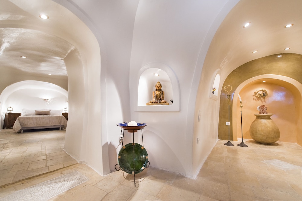Heliophos Boutique Hotel 7/50