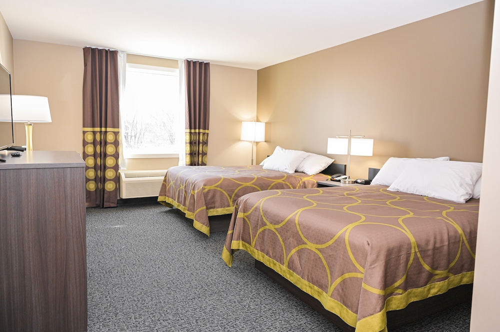 Super 8 by Wyndham Moosonee 24/50