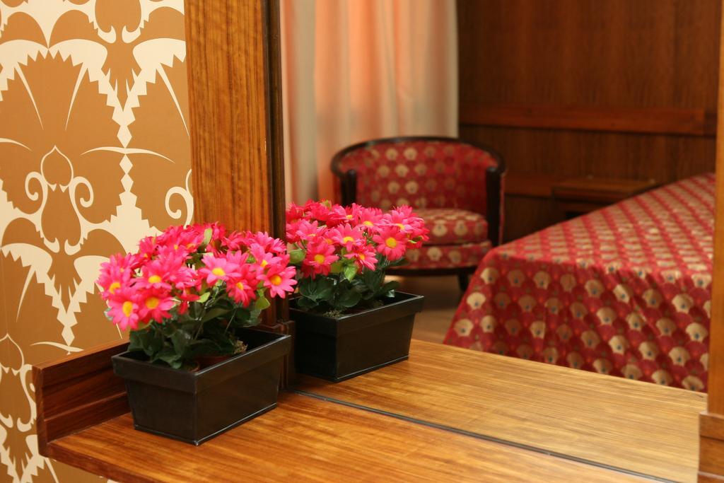 Hotel Catedral 9/28