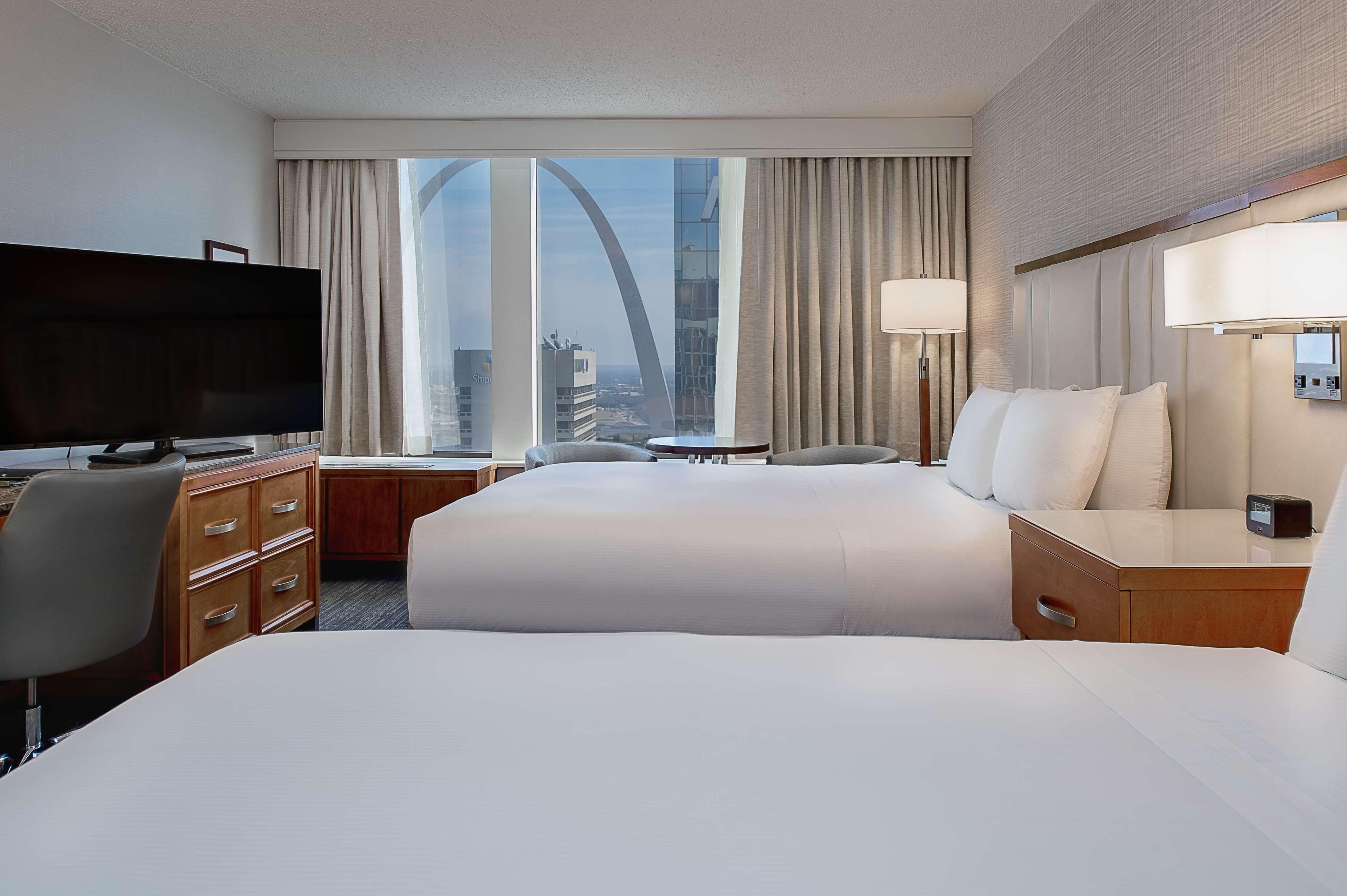 ROOM, 2 QUEEN BEDS, BEST ARCH VIEW