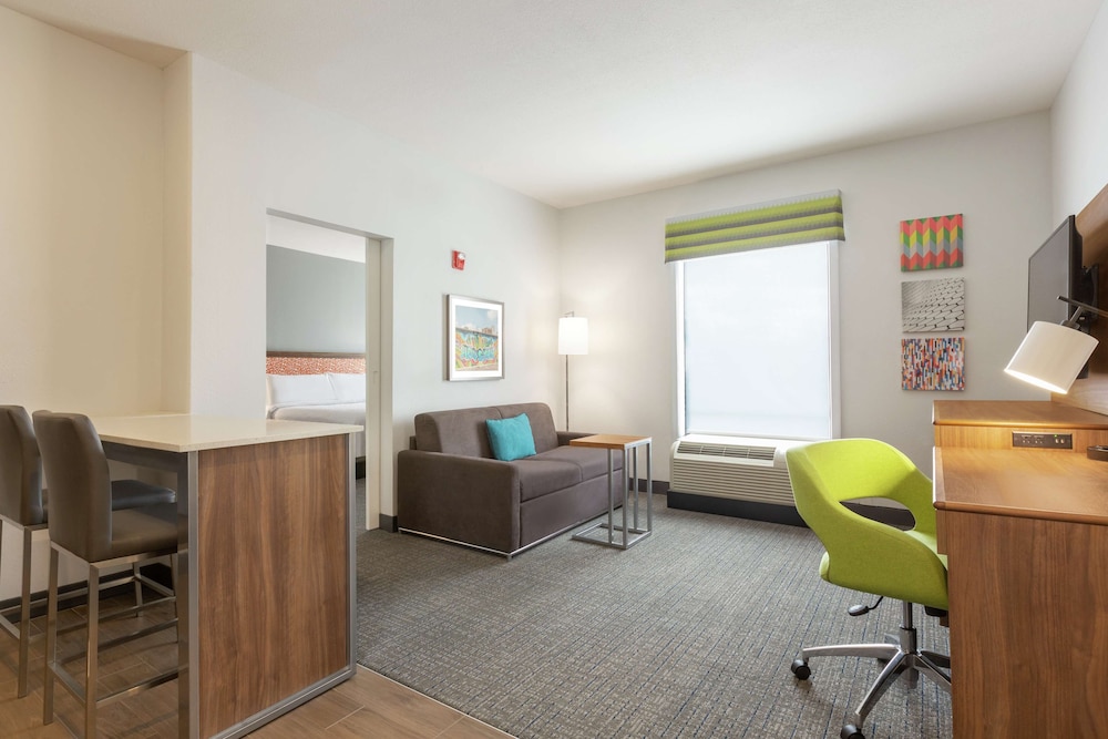 Hampton Inn & Suites Houston-Cypress Station 26/29
