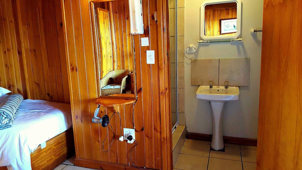 Lakeside Knysna Accomodation 15/42