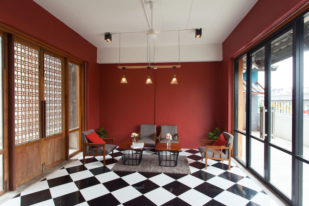 Lobby at House Of Papa Bangkok, BANGKOK