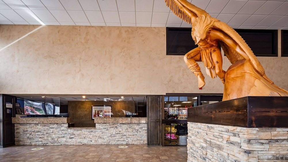 Best Western Plus Raton Hotel 40/43