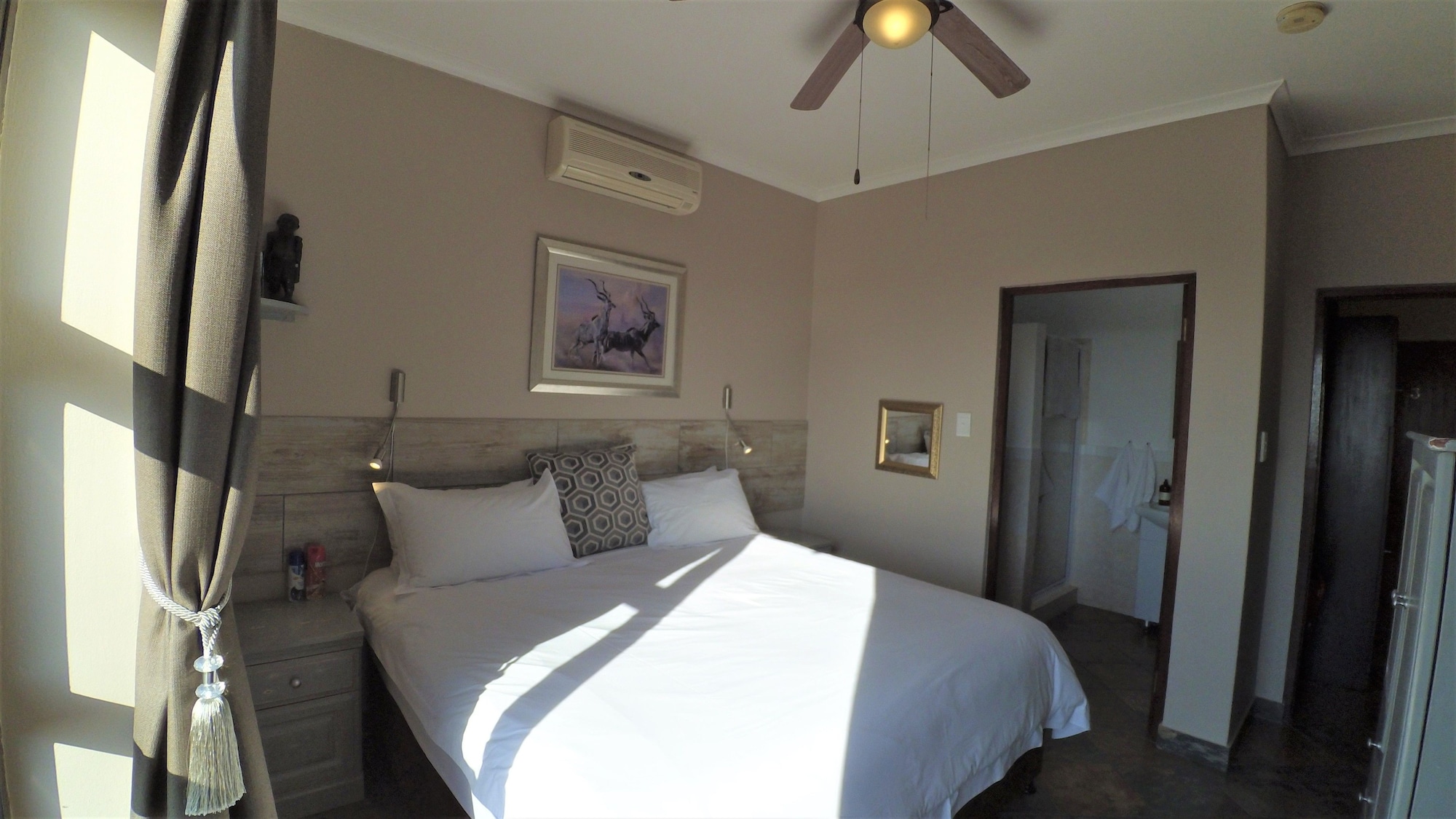SUITE, SEA VIEW, BALCONY