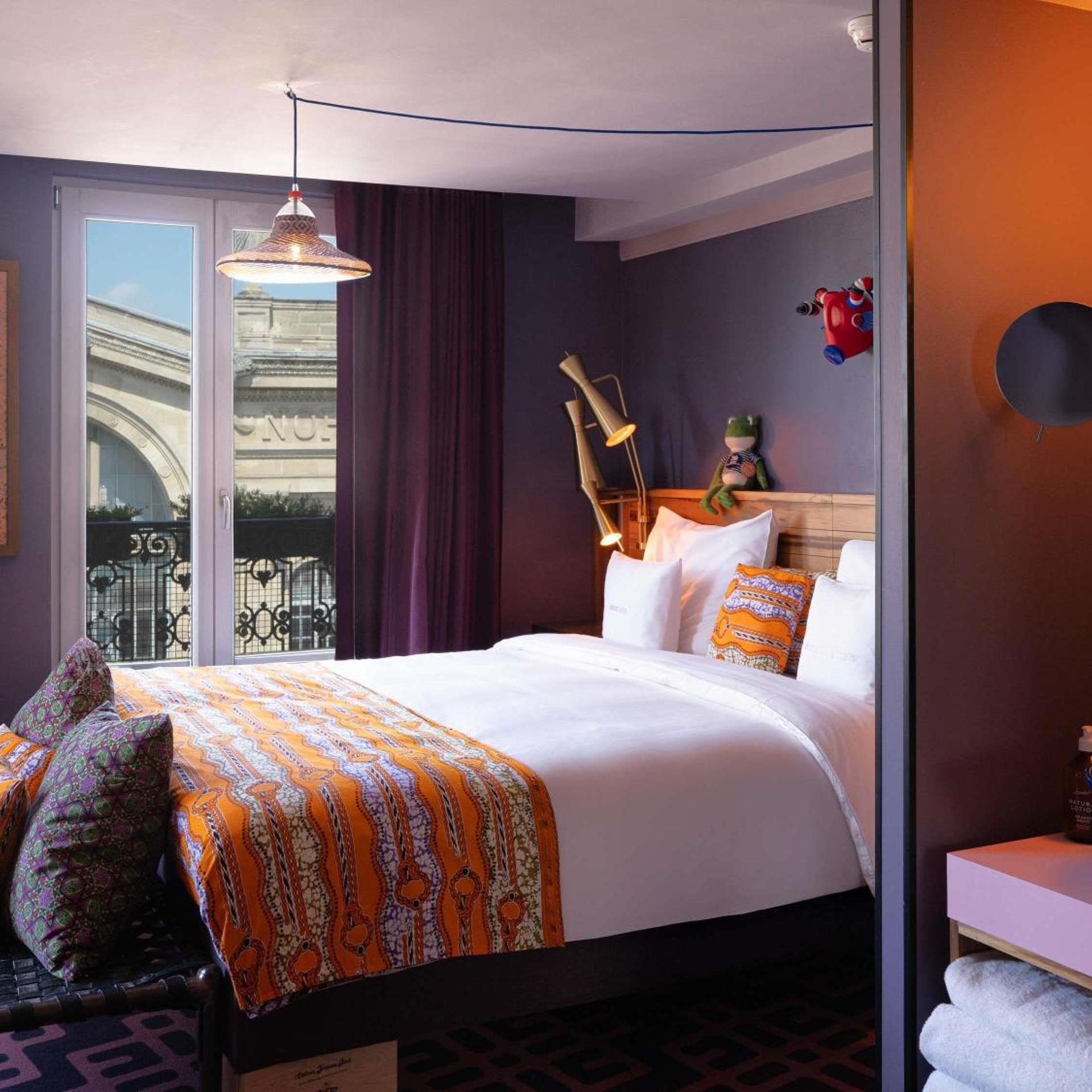 Plus, Double Bed, Xl، 25hours Hotel Paris Terminus Nord 3/4