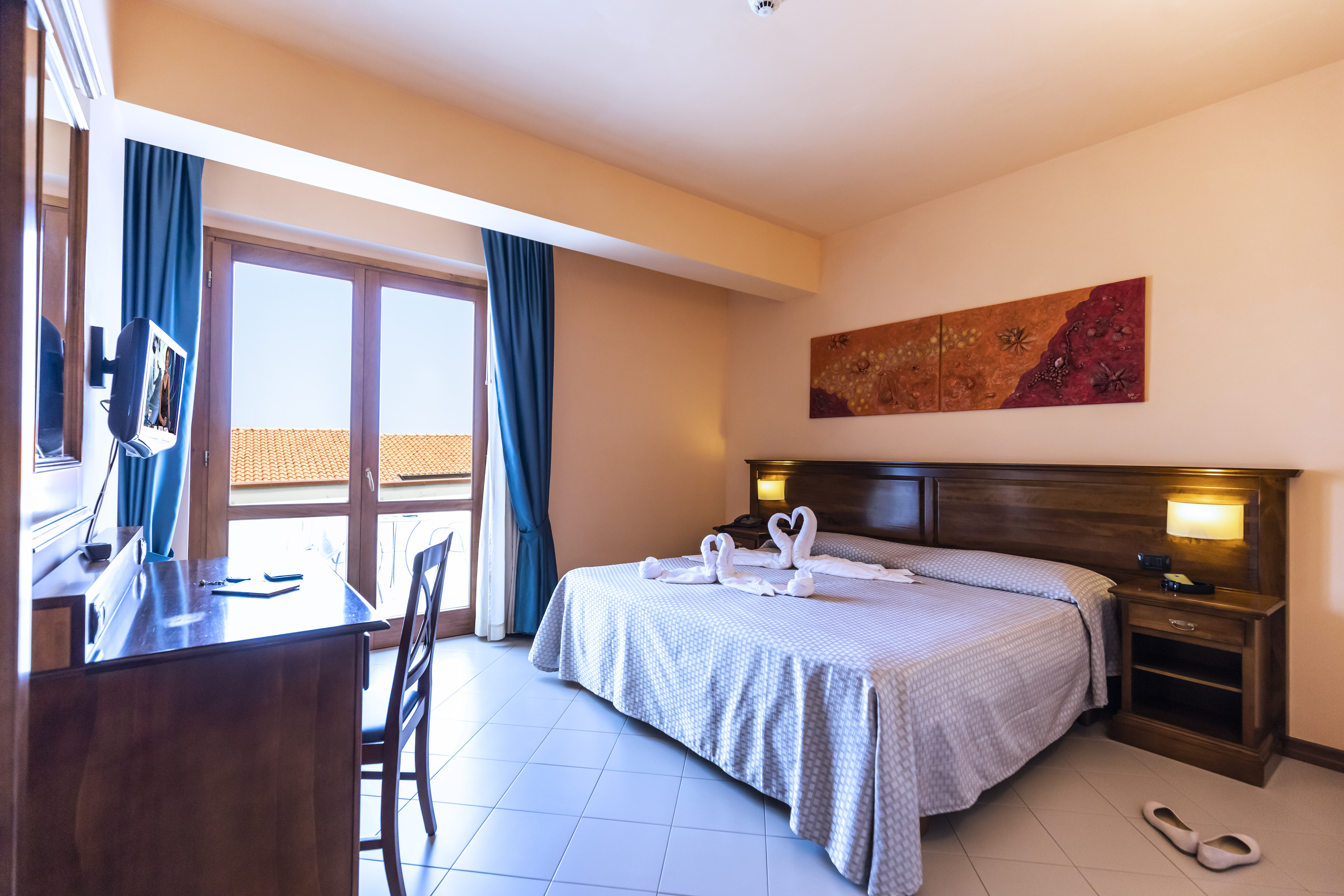 COMFORT ROOM  WITH TERRACE