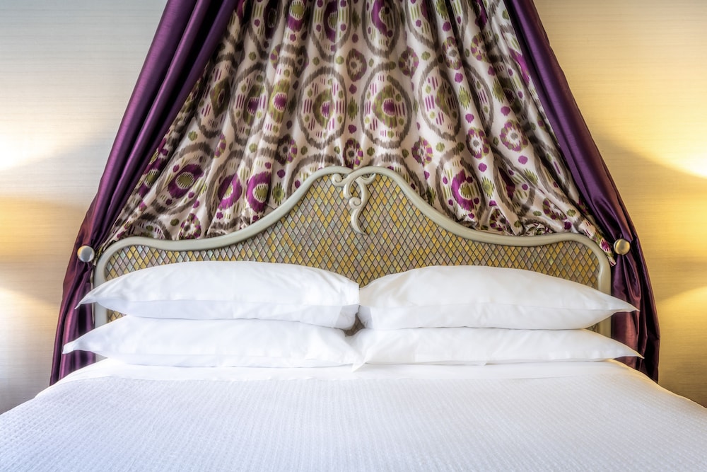 Anaheim Majestic Garden Hotel 25/73