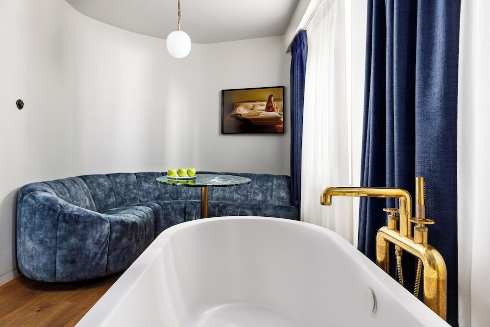 Gatsby Athens Hotel 57/69
