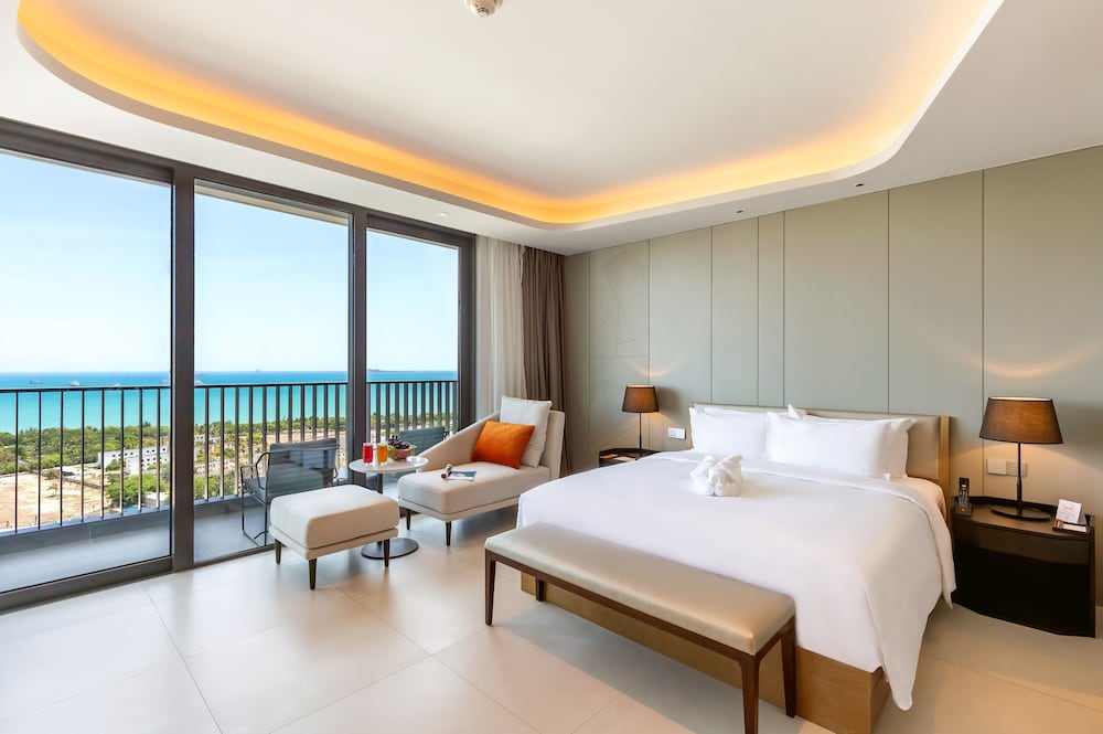 DELUXE, STUDIO, OCEAN VIEW