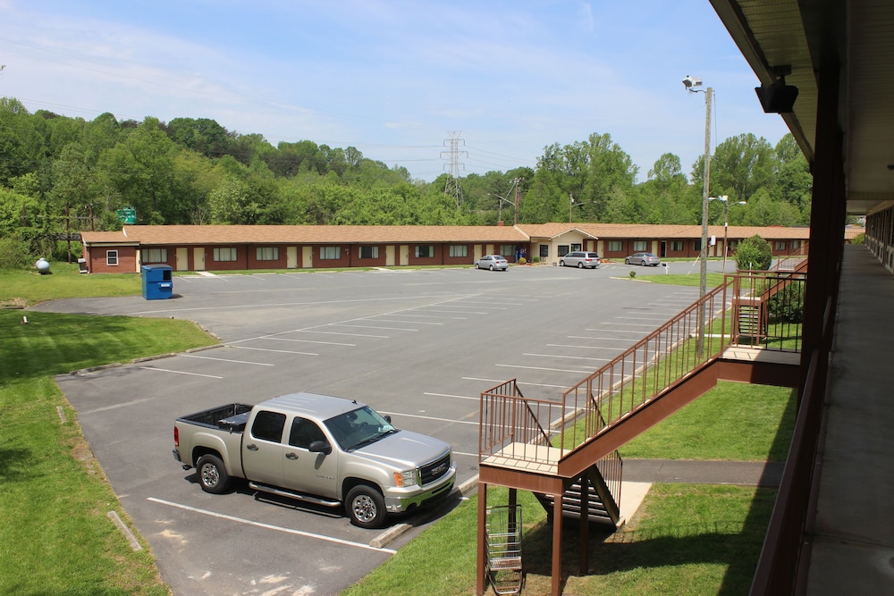 Green Valley Motel Winston Salem 30/44