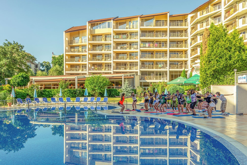 Madara Park Hotel 44/50