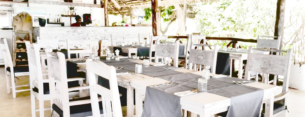 Sea View Lodge Boutique Hotel 54/76