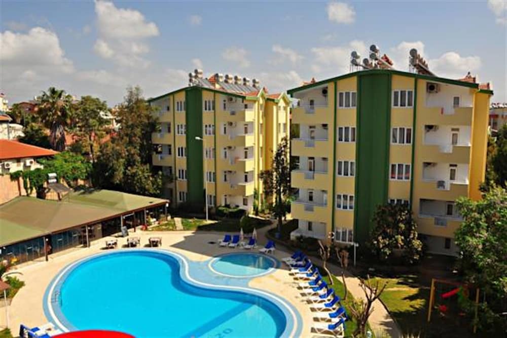 Melissa Garden Aparthotel 3/58