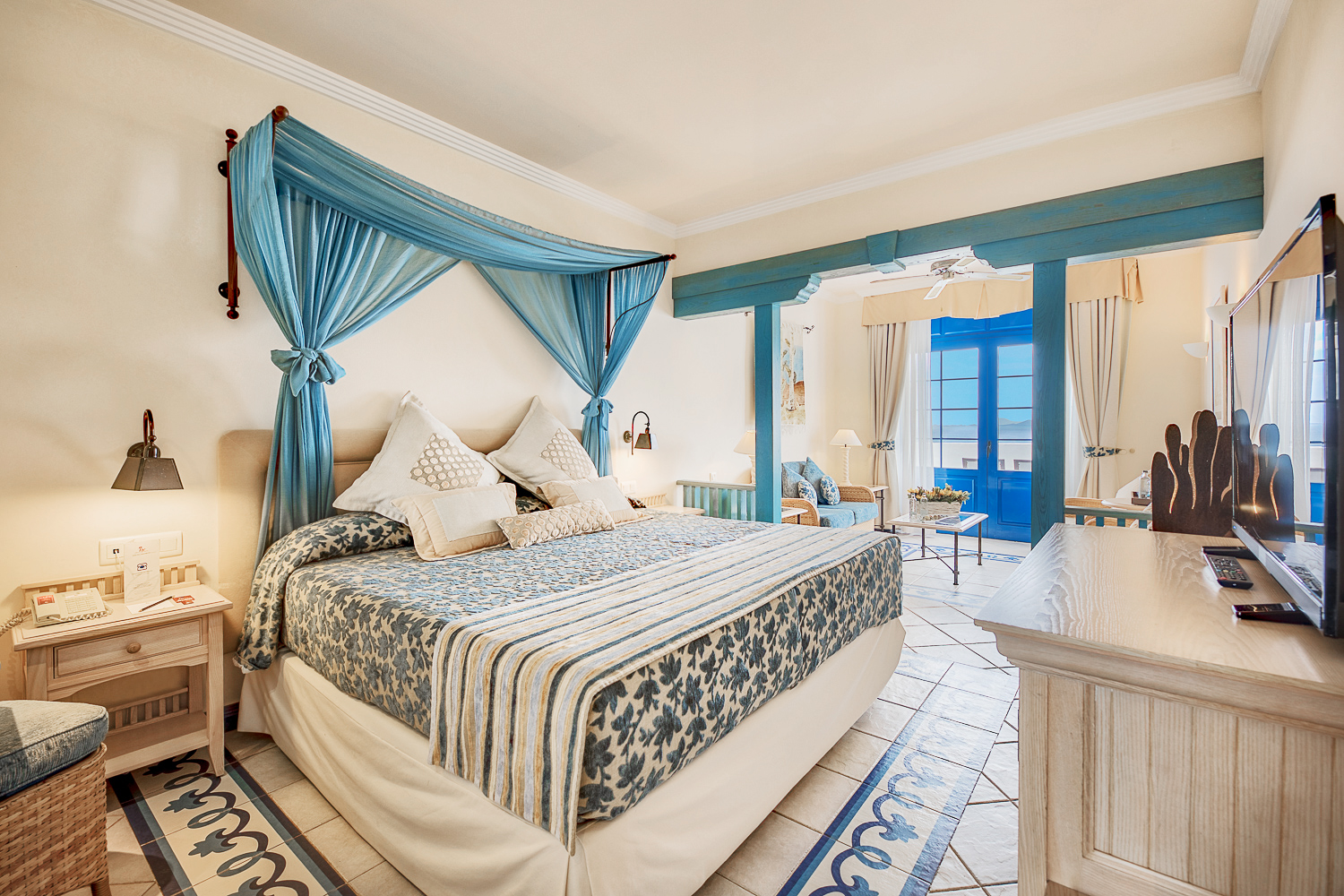 Club, Double Bed, Sea Front
