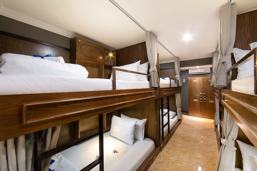 Little Charm Hanoi Hostel 6/39