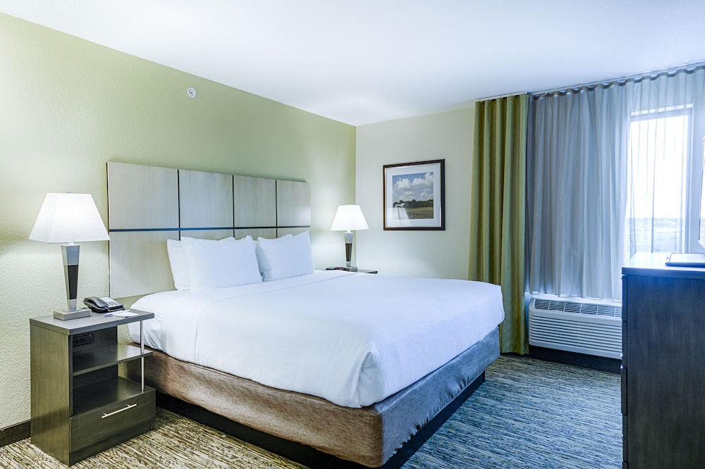 جناح بسرير كينج
