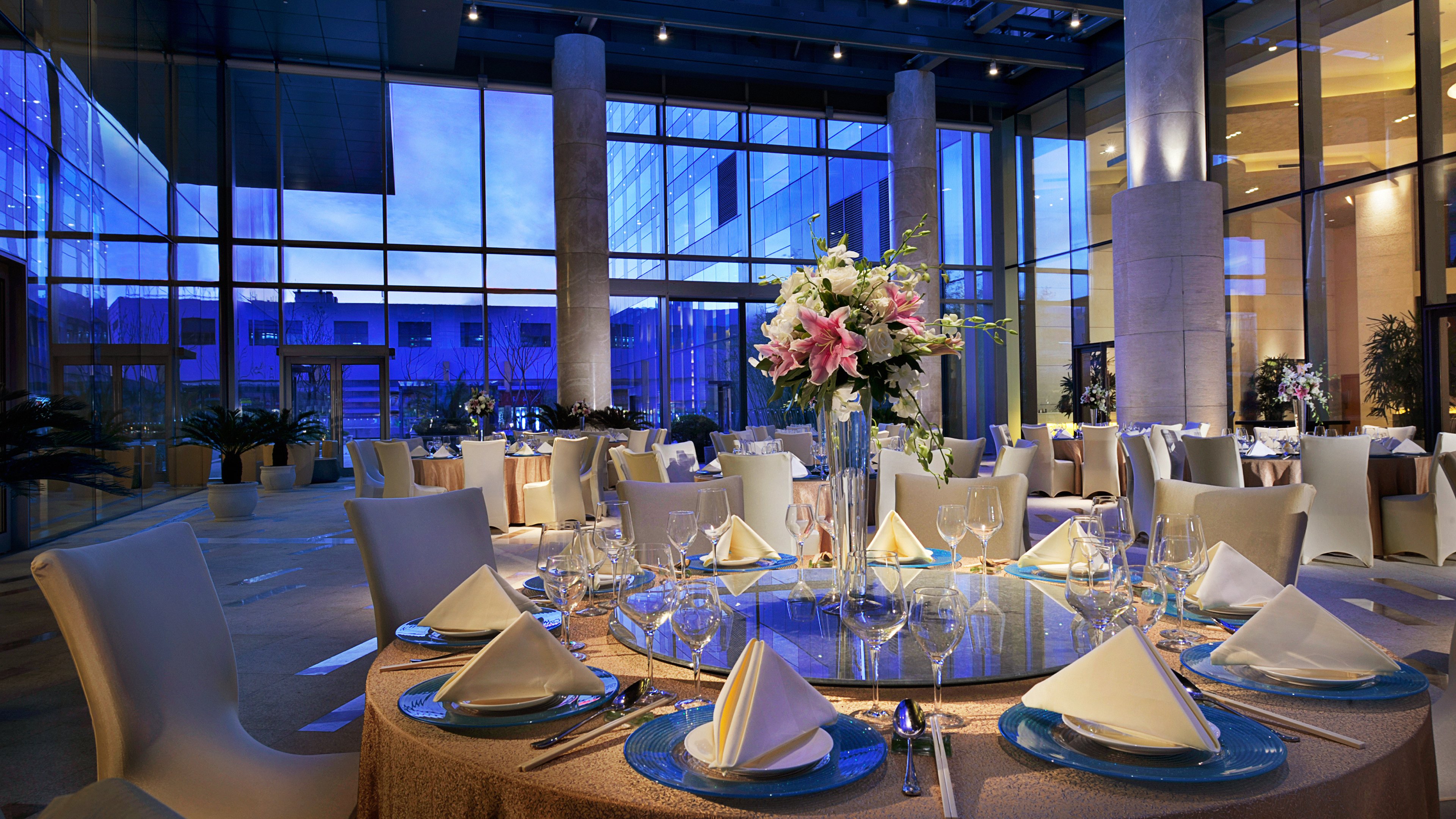 HOLIDAY INN SHANGHAI PUDONG KANGQIAO 37/50