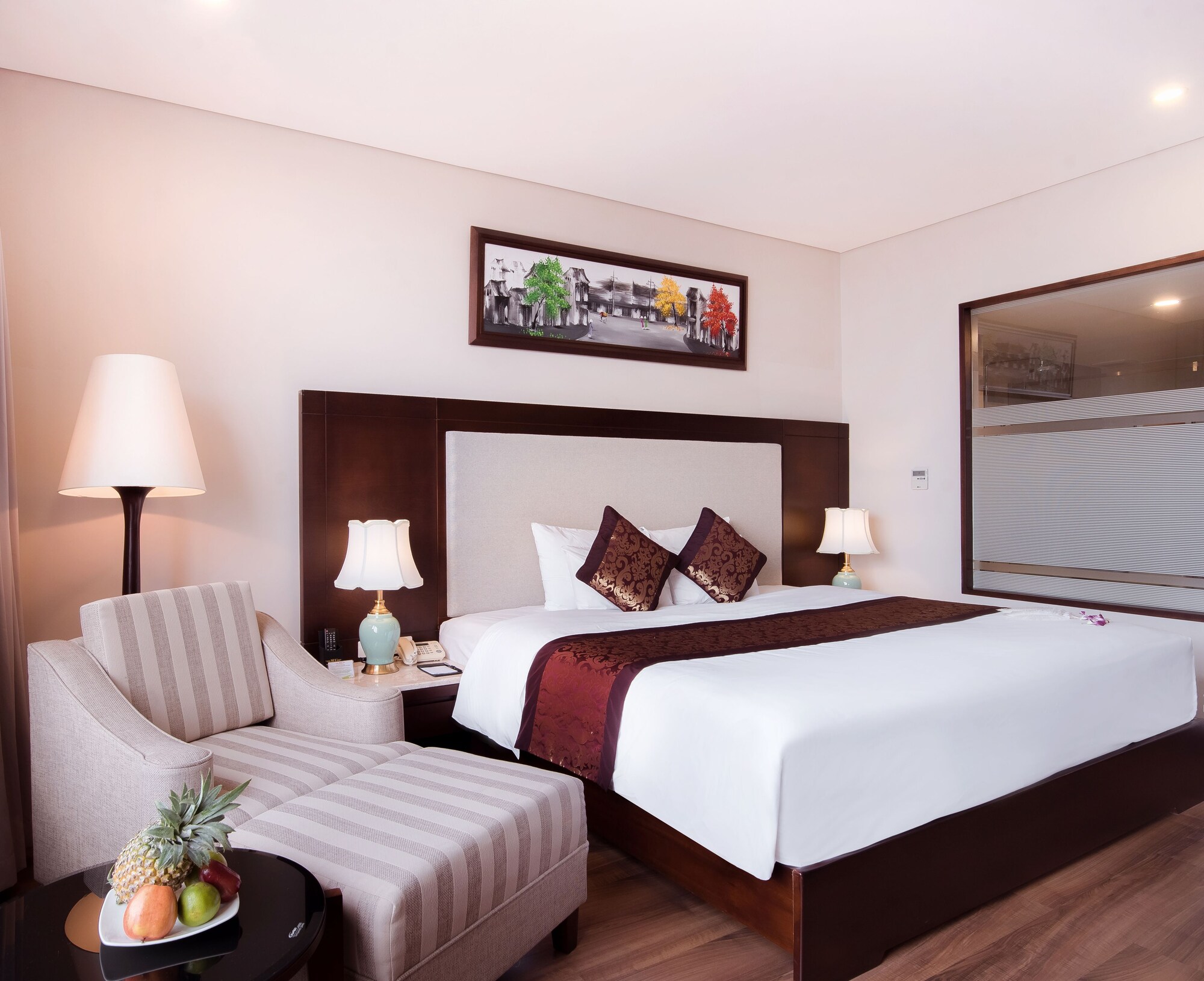 PREMIER, DELUXE, DOUBLE BED
