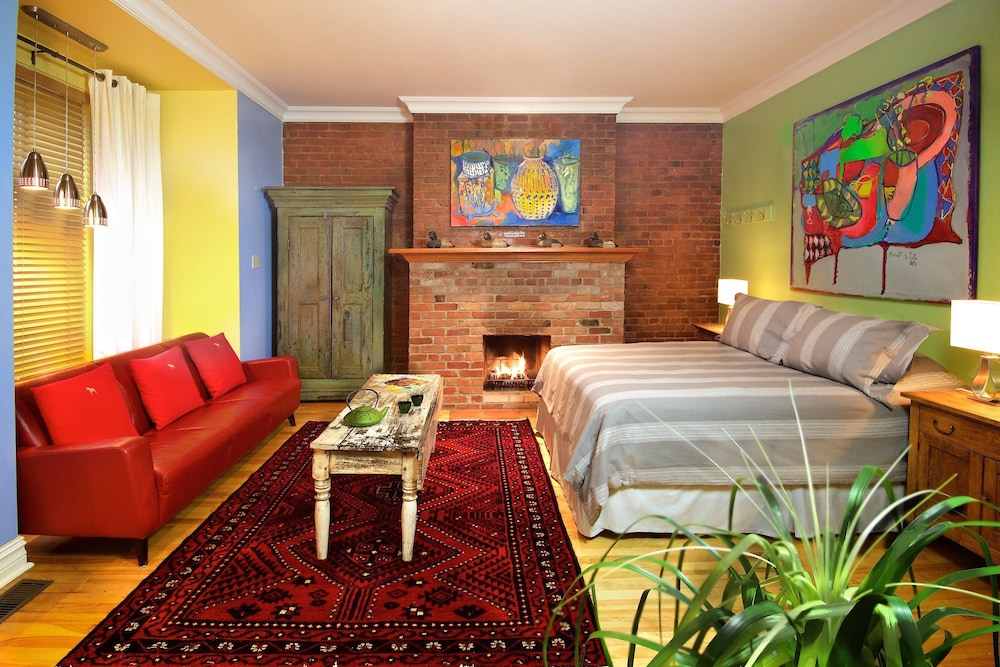 Petite Auberge Les Bons Matins B&B 16/72