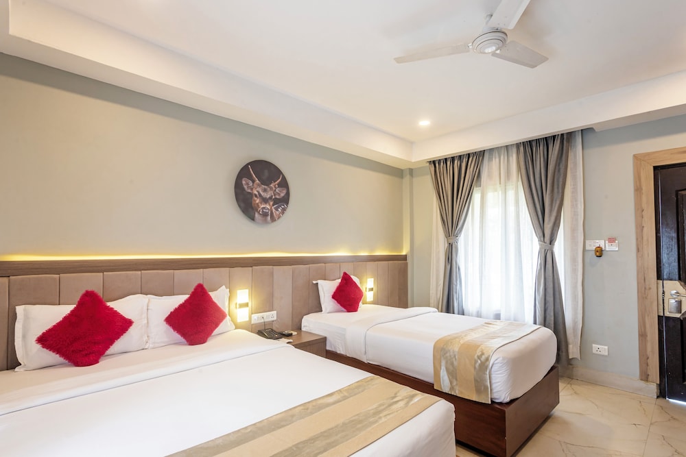 Hotel Seven Star 12/50