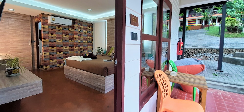 Alpha Gay Resort - Adults Only 8/70