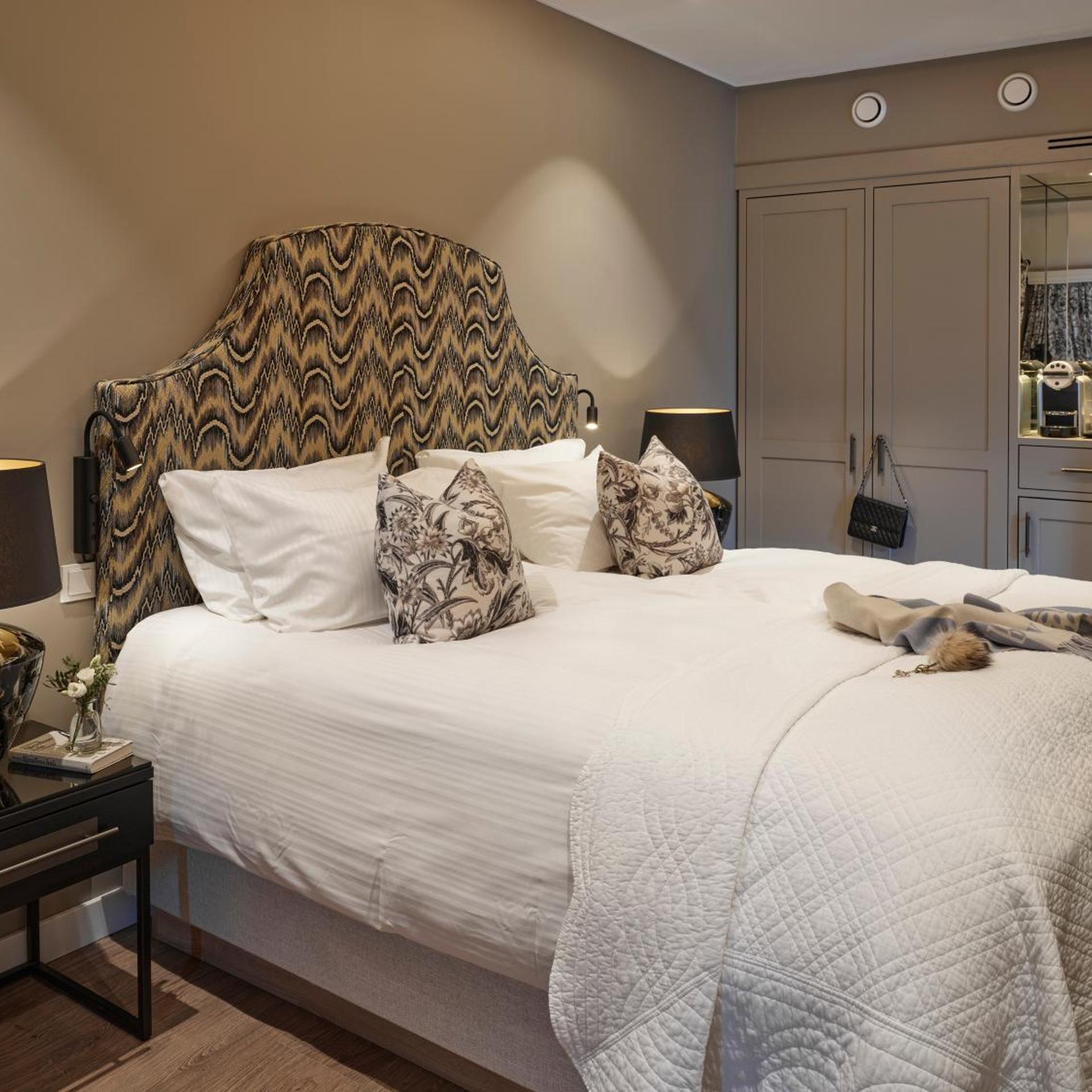 Suite, Mountain View