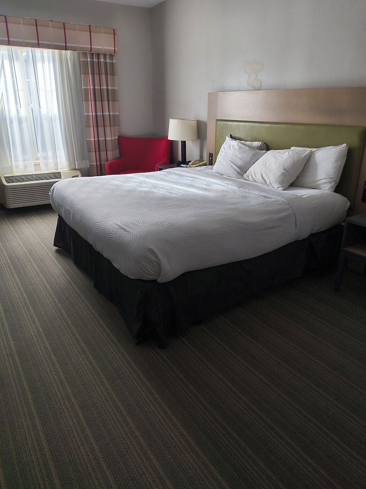 ROOM, KING BED, ACCESSIBLE