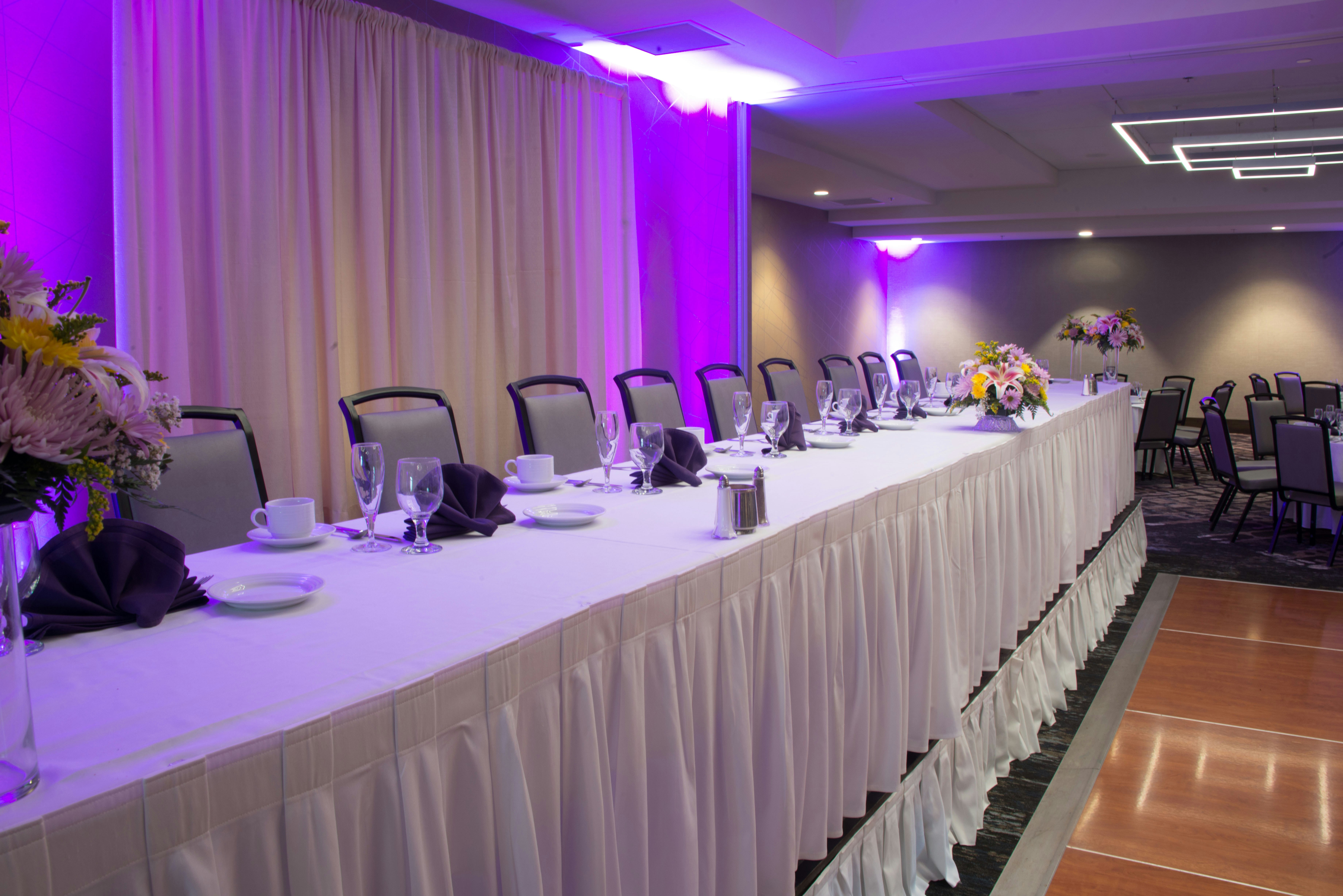 Doubletree By Hilton Hotel Syracuse 42/44
