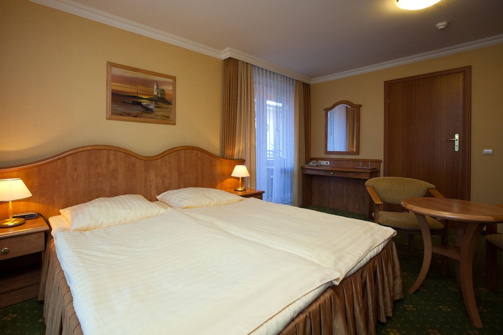 Hotel Polaris Iii 12/64