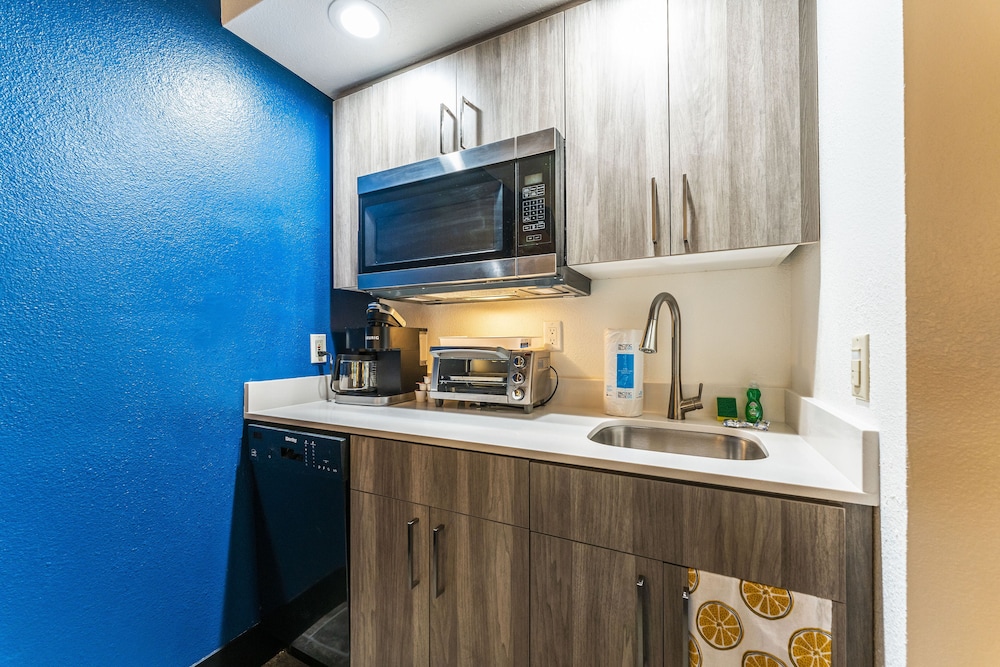 Metro Tempe Extended Stay 53/55