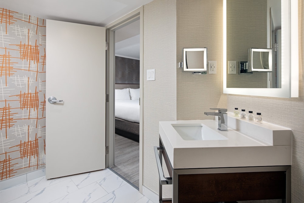 Crowne Plaza Toronto Airport 13/58