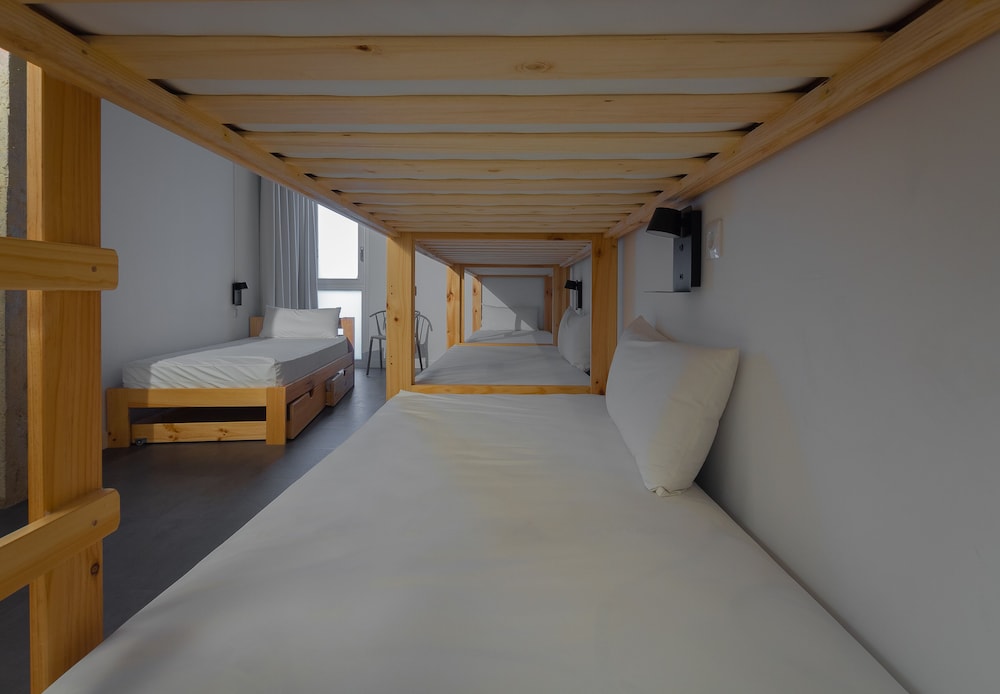 Ekoos Hostel Bilbao 9/50