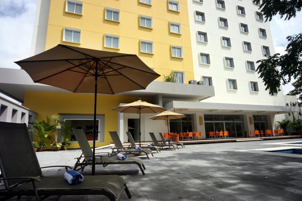 Hotel Hb Cordoba 3/53