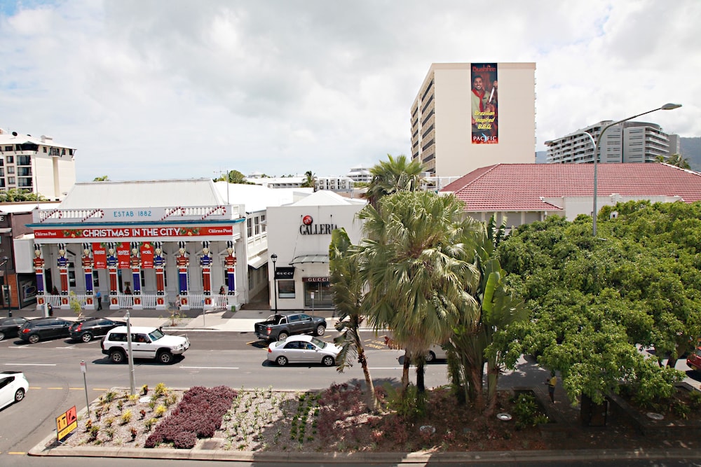 The Abbott Boutique Hotel 50/57