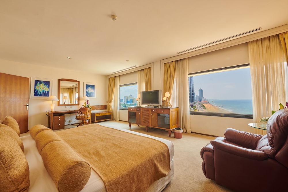 Radisson Blu Hotel, Galadari Colombo 22/63