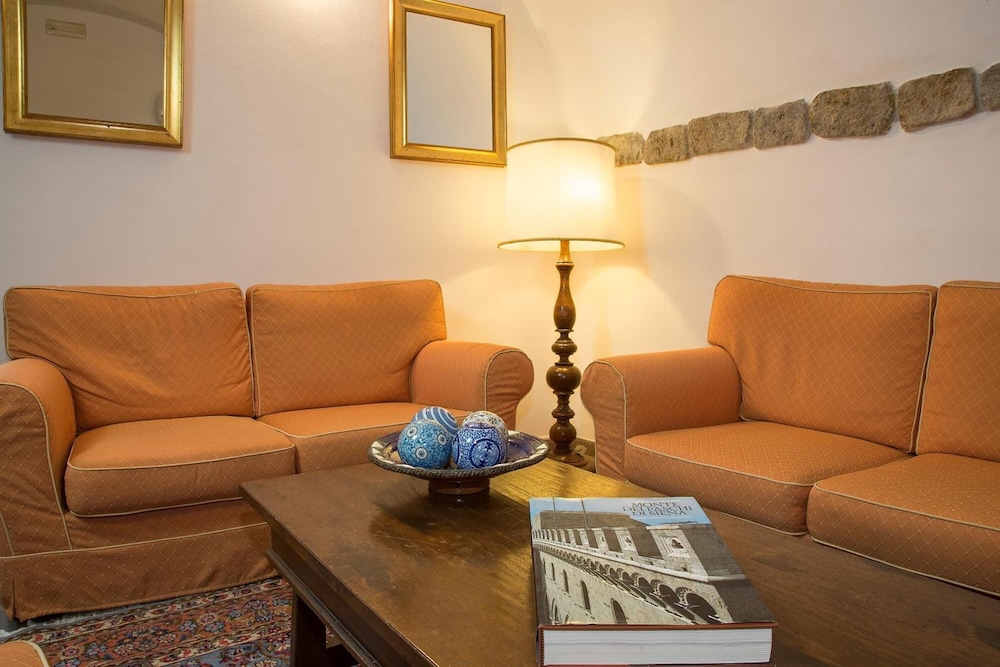 Piccolo Hotel Etruria 47/69