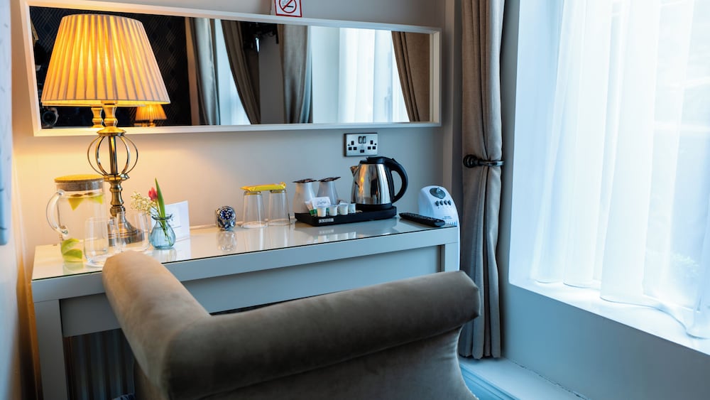 Hotel St. George by Nina 50/50